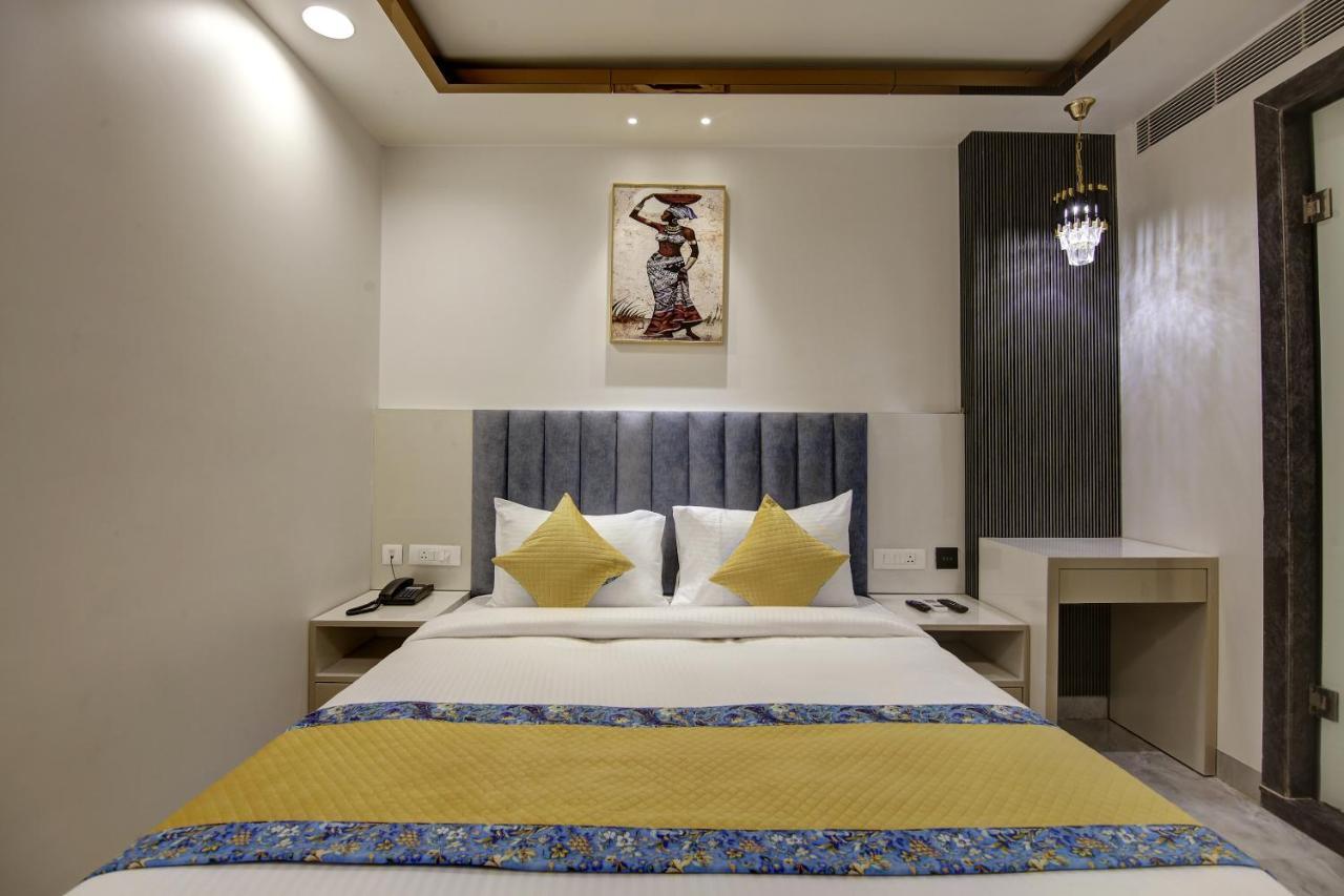 Hotel Kaca Inn-By Haveliya Hotels- Traveller'S Choice Award Winner 2025 뉴델리 외부 사진