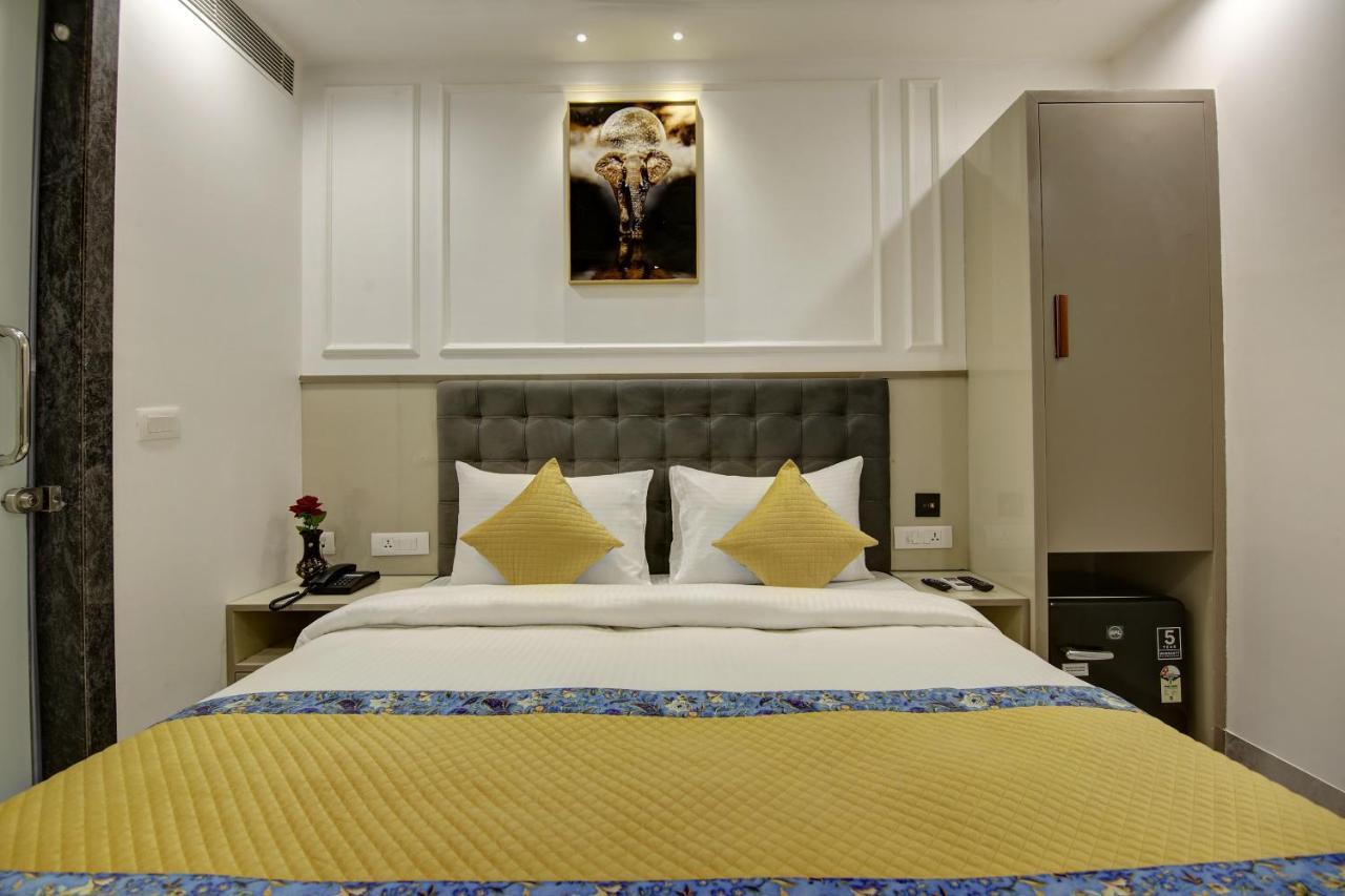 Hotel Kaca Inn-By Haveliya Hotels- Traveller'S Choice Award Winner 2025 뉴델리 외부 사진