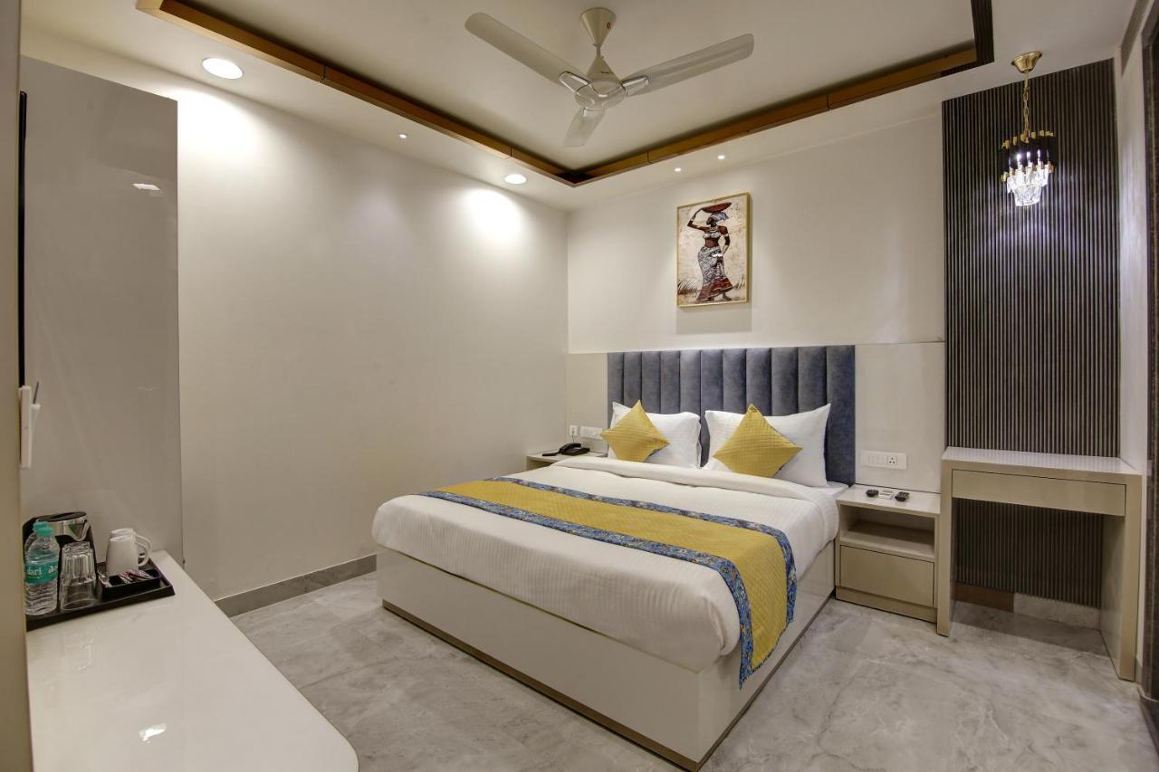 Hotel Kaca Inn-By Haveliya Hotels- Traveller'S Choice Award Winner 2025 뉴델리 외부 사진